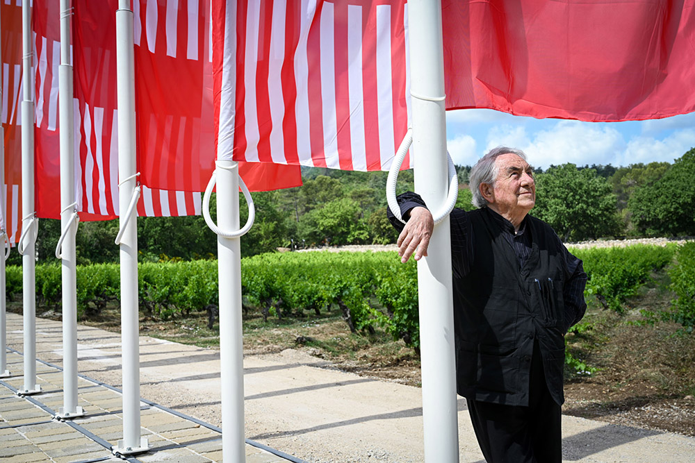 Daniel Buren, Loris Cecchini, Pascale Marthine Tayou, Sislej Xhafa, José Yaque - Commanderie de Peyrassol